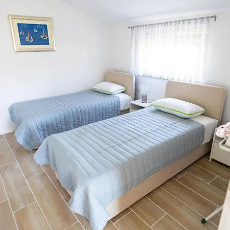 Ferienwohnung Fuer 5 Personen Ca 1 Qm In Privlaka, Dalmatien Norddalmatien Appartamento Privlaka (Zadar)